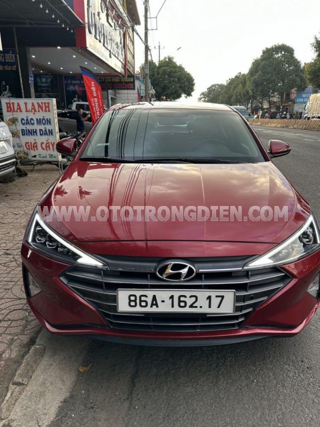 Hyundai Elantra 2.0 AT