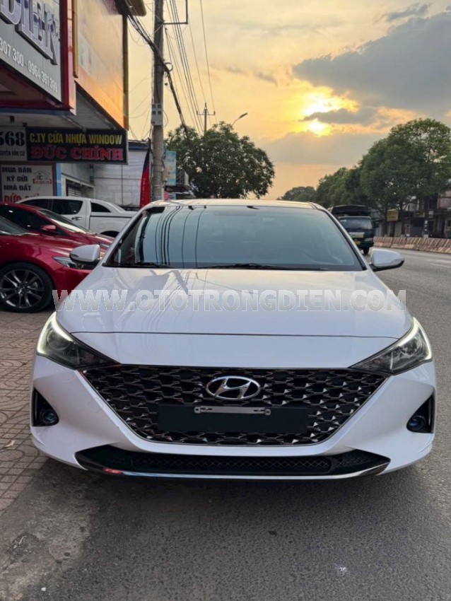 Hyundai Accent 1.4 AT