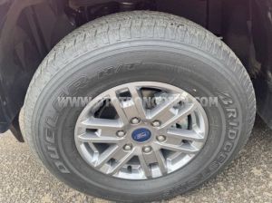 Xe Ford Ranger XLS 2.0L 4x2 AT 2024
