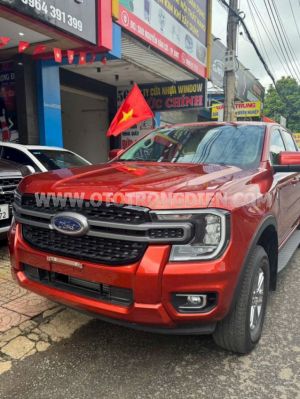 Xe Ford Ranger XLS 2.0L 4x2 AT 2024