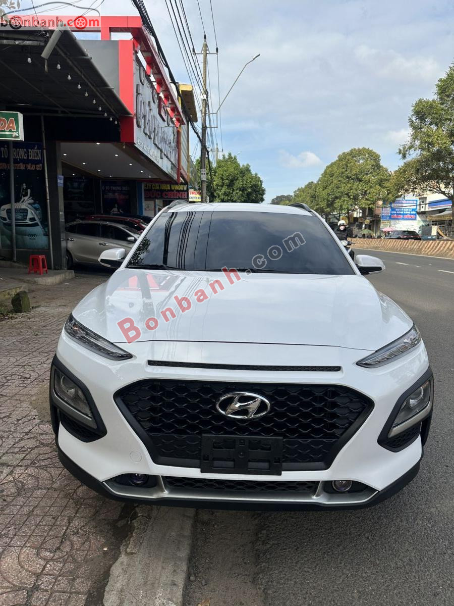 Hyundai Kona Tiêu Chuẩn 2.0 AT 2018