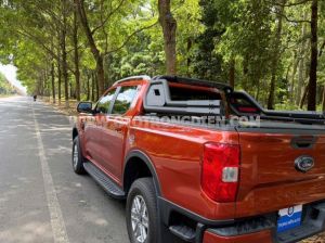 Xe Ford Ranger XLS 2.0L 4x2 AT 2024