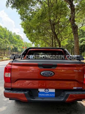 Xe Ford Ranger XLS 2.0L 4x2 AT 2024