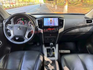 Xe Mitsubishi Triton 4x4 AT Mivec Premium 2020