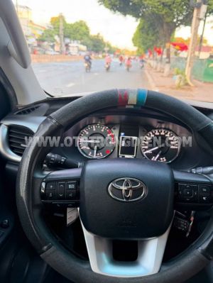 Xe Toyota Hilux 2.4L 4x2 AT 2021