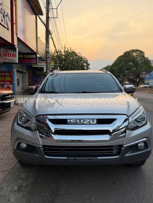 Isuzu MU-X 1.9 4X2 MT 2019