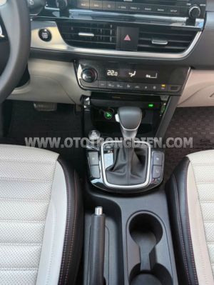 Xe Kia Seltos Premium 1.4 AT 2022
