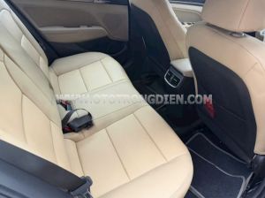 Xe Hyundai Elantra 1.6 MT 2018