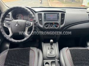 Xe Mitsubishi Triton 4x2 AT Mivec 2021