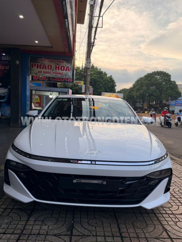 Hyundai Accent 1.5 AT 2024